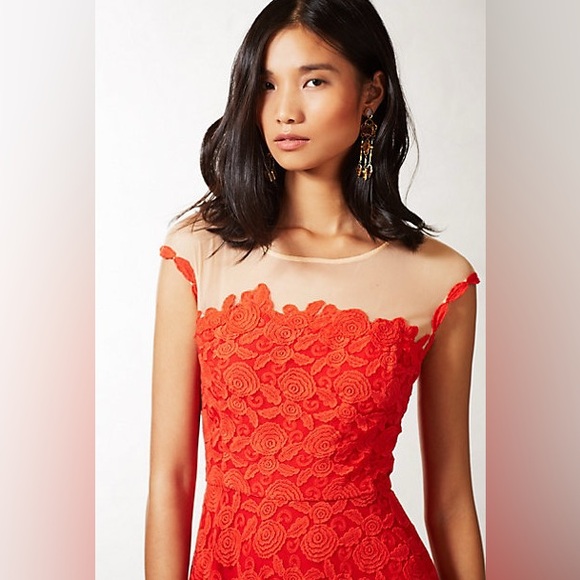 Updated with measurements.
Anthropologie Roseland Dress size 4 - Picture 4 of 16